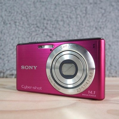 Sony Cyber-shot DSC-W530 14.1MP Compact Digital Camera 4 x Optical