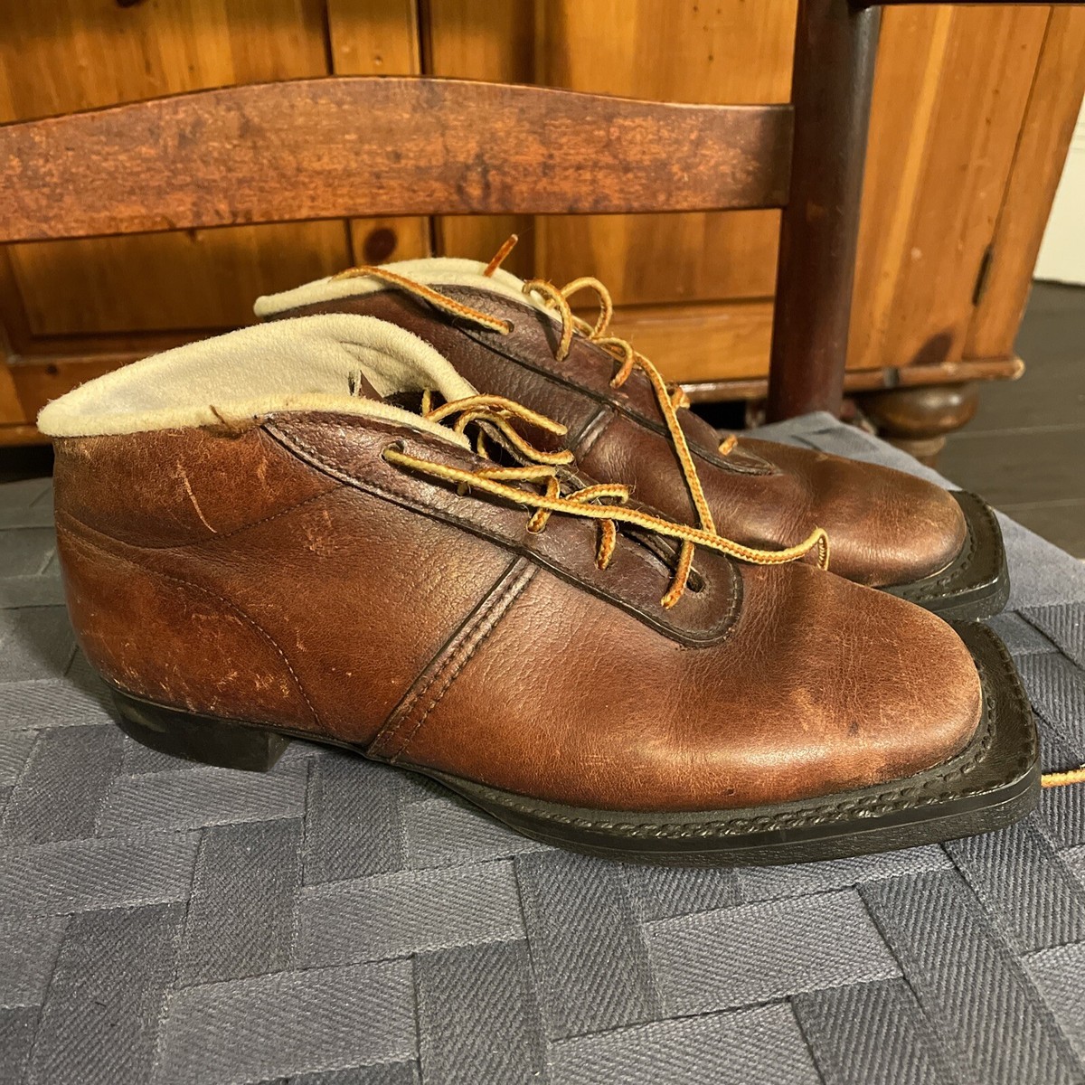 Vintage Leather Cross Country Ski Shoes Made In Norway 38 GUC | eBay