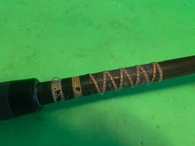 VINTAGE GARCIA CONOLON 7 FOOT 4 INCH 15 TO 50 POUND CLASS JIG