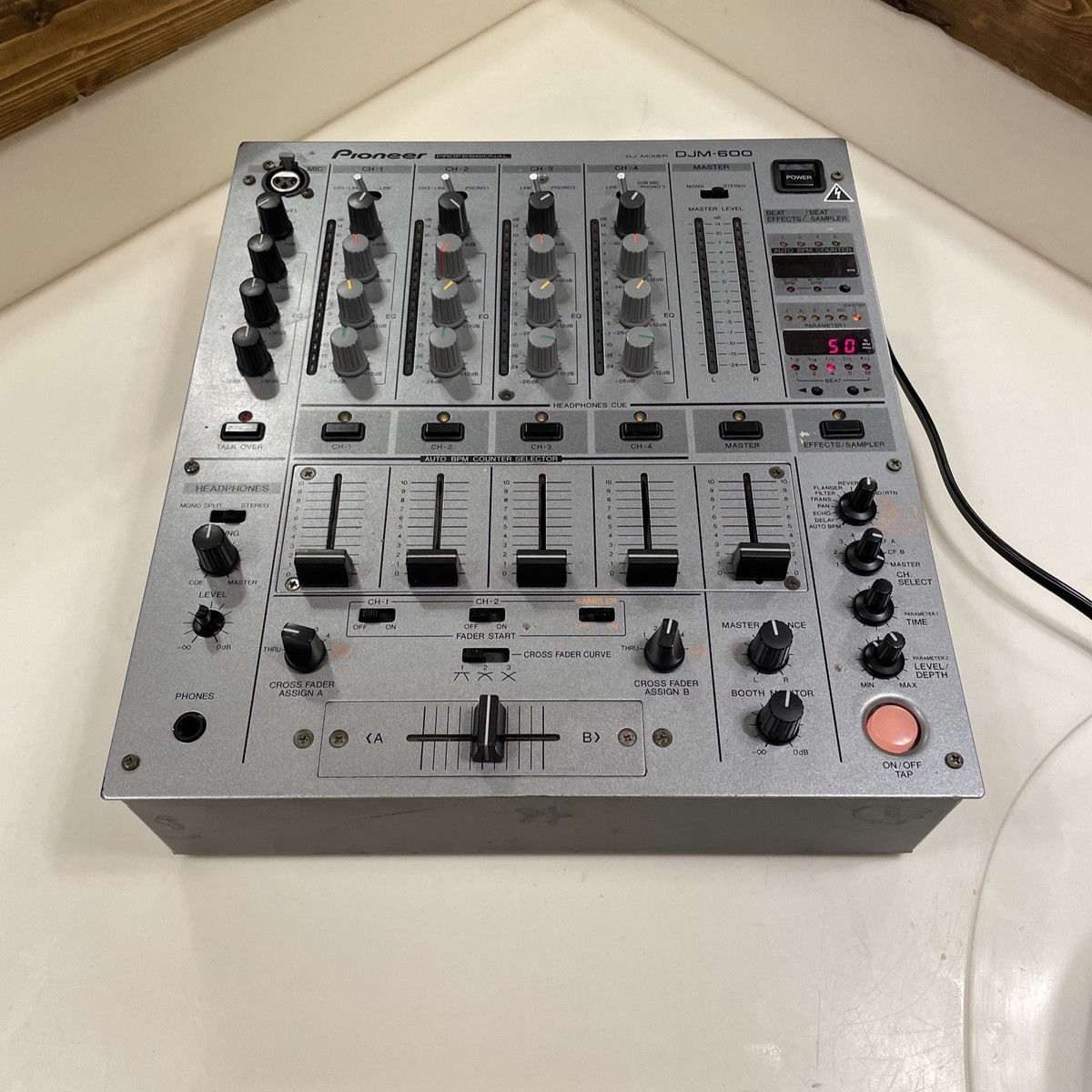 Pioneer DJM-600 Professional DJ Mixer 4-Channel | eBay