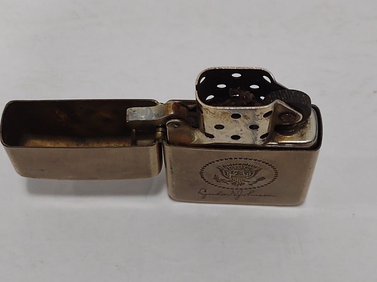 Vintage Zippo 10K Gold Filled President Seal Lyndon Johnson