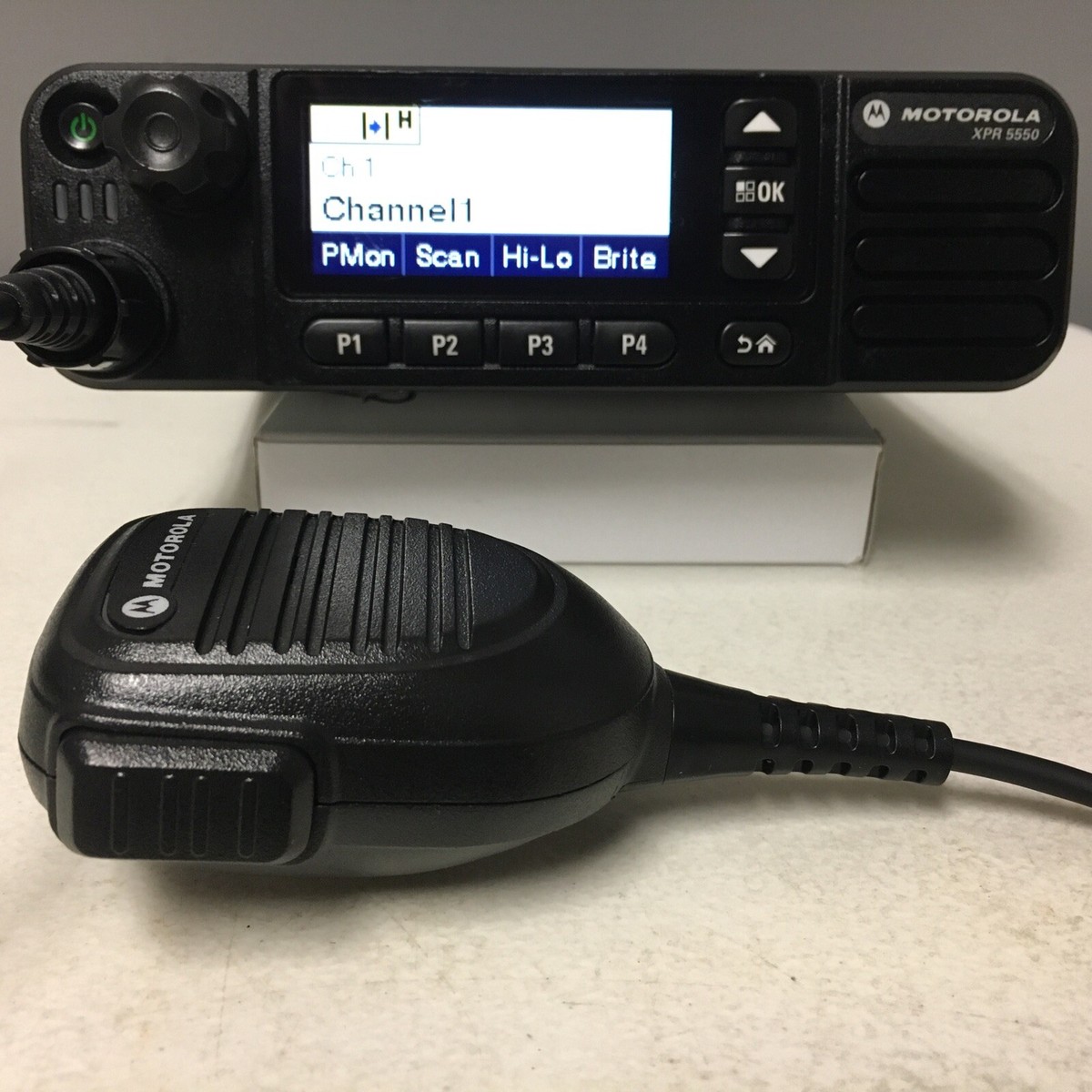 MOTOROLA XPR5550 VHF 136-174MHz AAM28JNN9KA1AN MOTOTRBO CONNECT+
