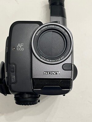 Sony Handycam CCD-TRV30 Hi-8 Camcorder W Flip Out Screen Nightshot