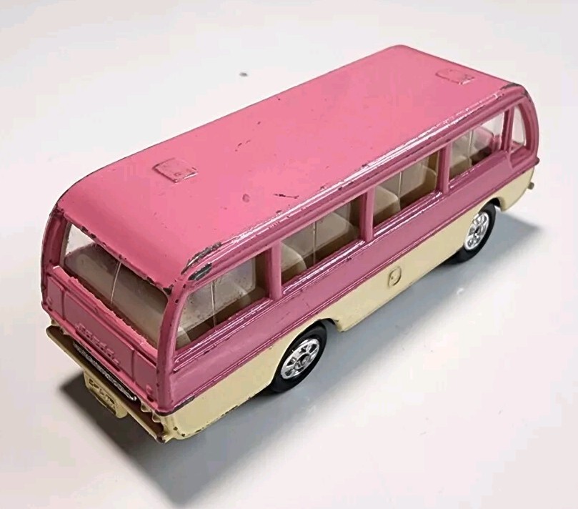Vintage 1974 Tomica #46 Pink/Cream Mazda Light Bus 1/88 Diecast