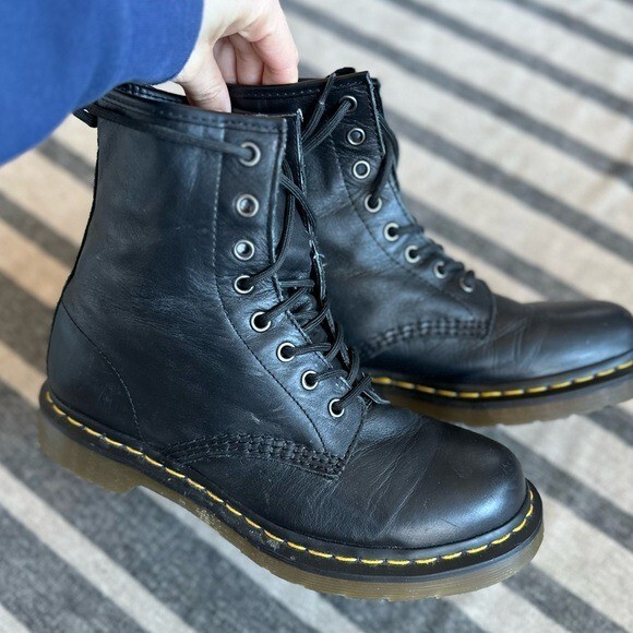 Dr. Martens soft leather black boots size 9 | eBay