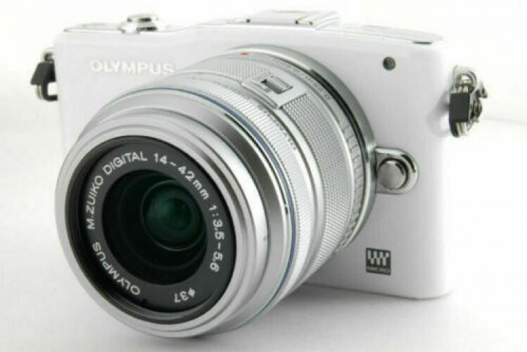 Olympus PEN mini E-PM1 mirrorless digital camera kit w. 14-42mm