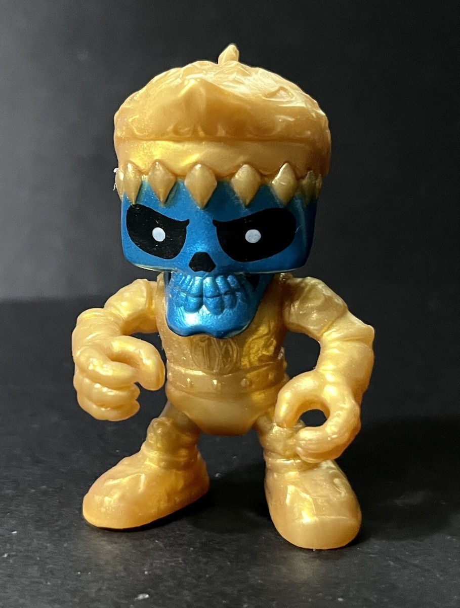 Treasure X Gold Golden Ninja Rare Mini Figure Moose Blue Face
