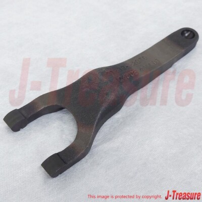 TOYOTA W58 Transmission Genuine Clutch Release Fork SUPRA JZA80