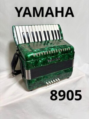 YAMAHA Accordion for Solo 25 Keys Bass 12 YA-12 8905 Green Good