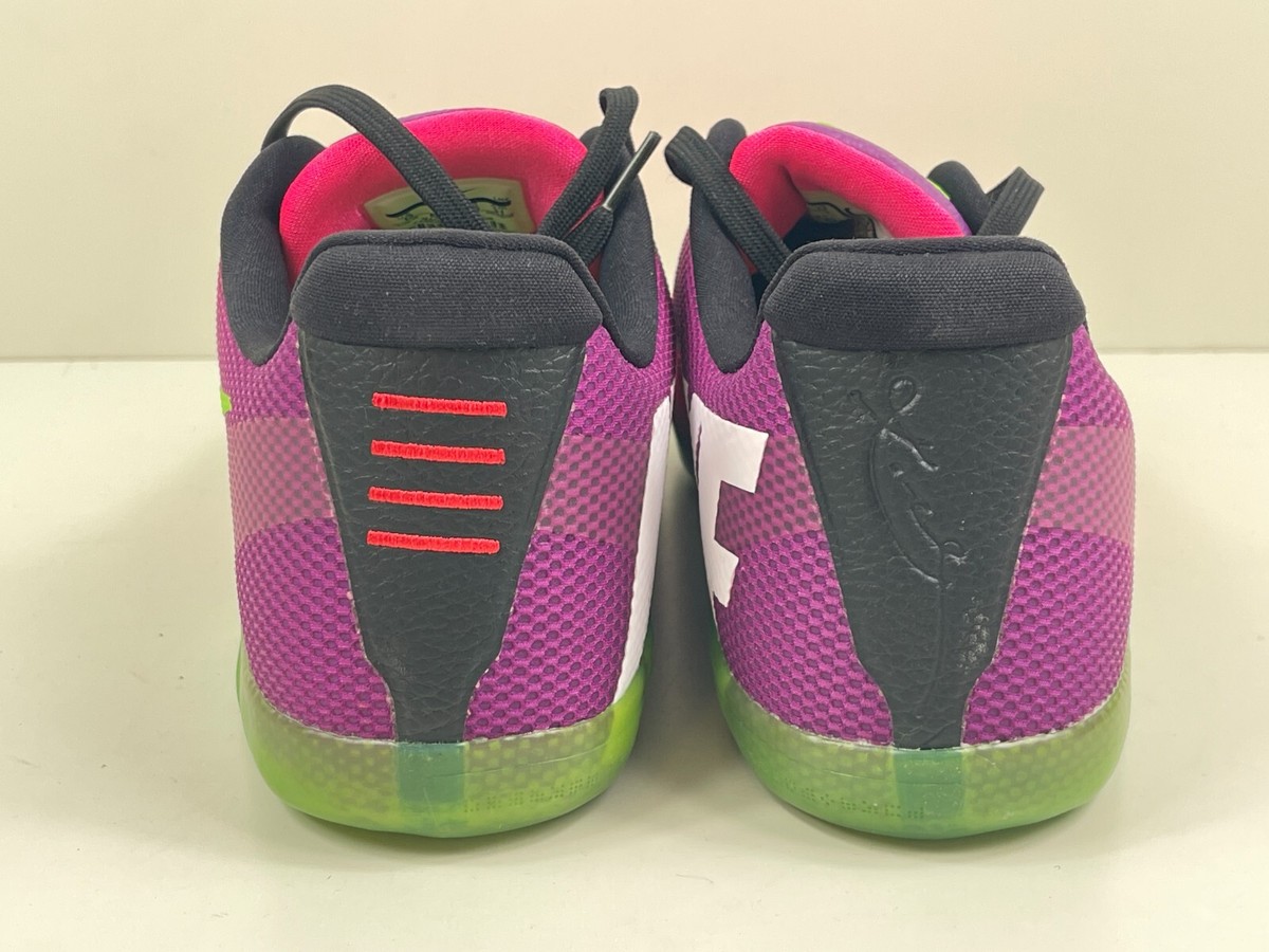 Nike Kobe 11 EM Low Mambacurial Pink Green 836183-635 Size 13 New