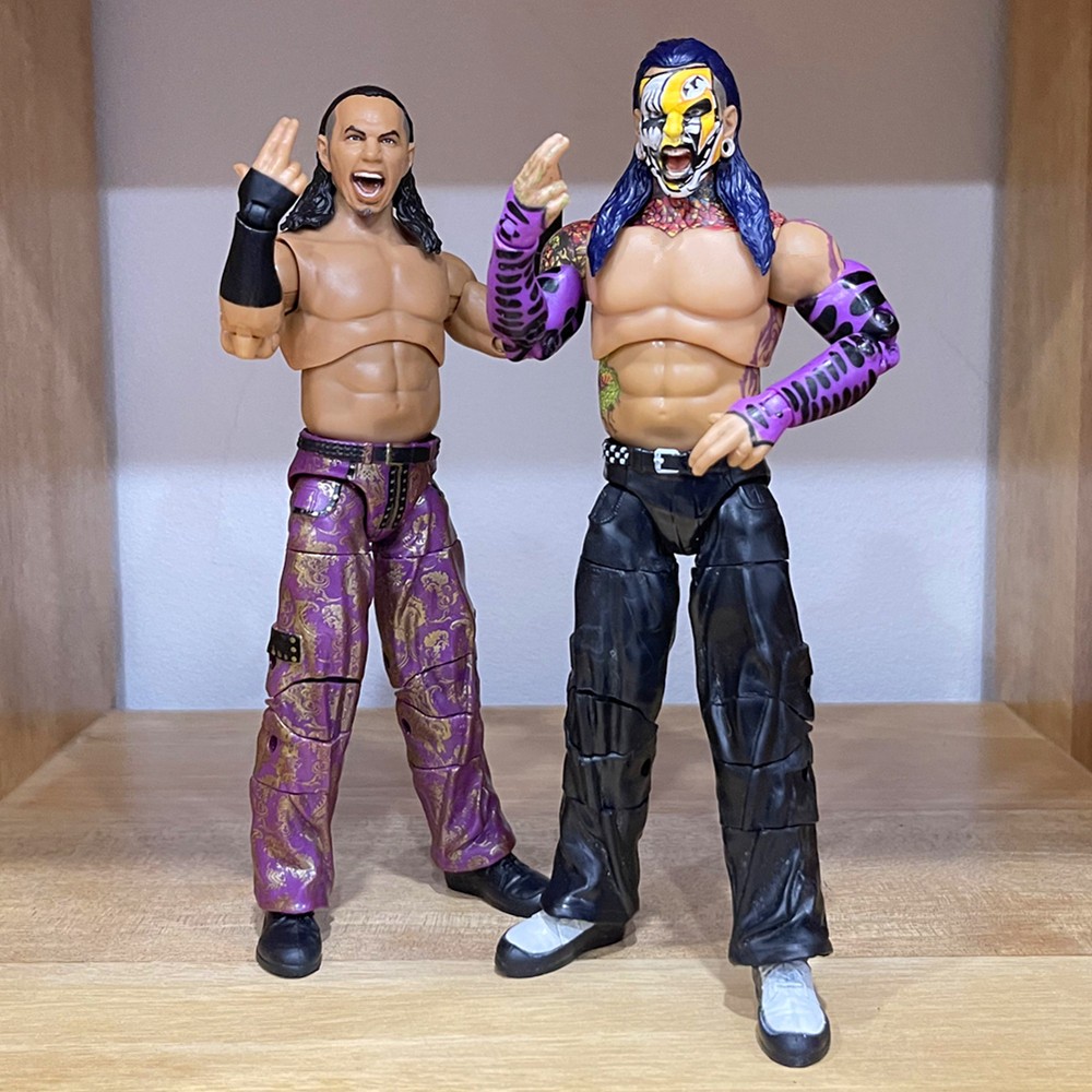 2 Pack Amazon Exclusive AEW Matt & Jeff Hardy Wrestling Action