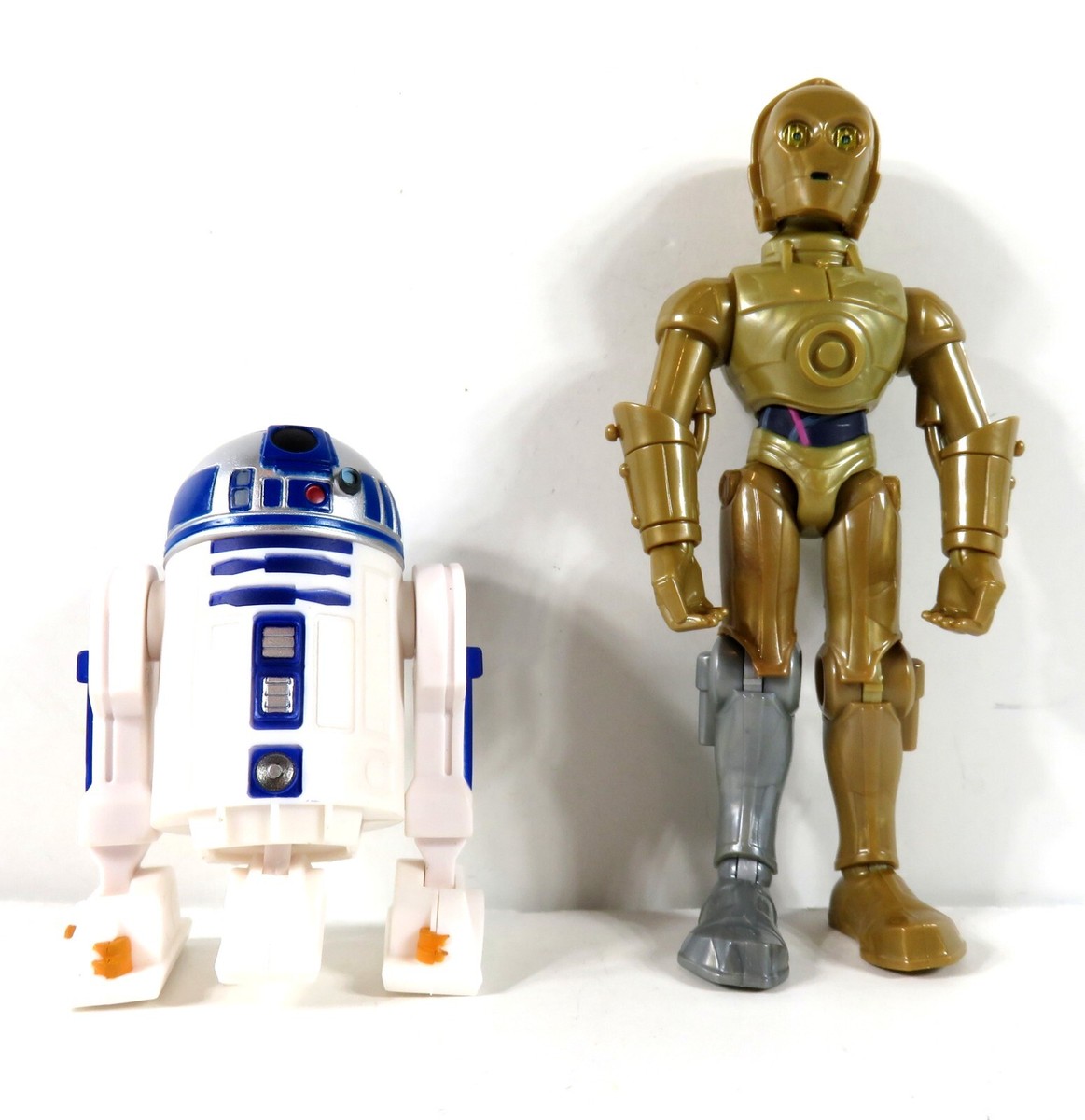 Disney Star Wars R2-D2 & C-3PO Toybox 6 Inch Figure Out of Package