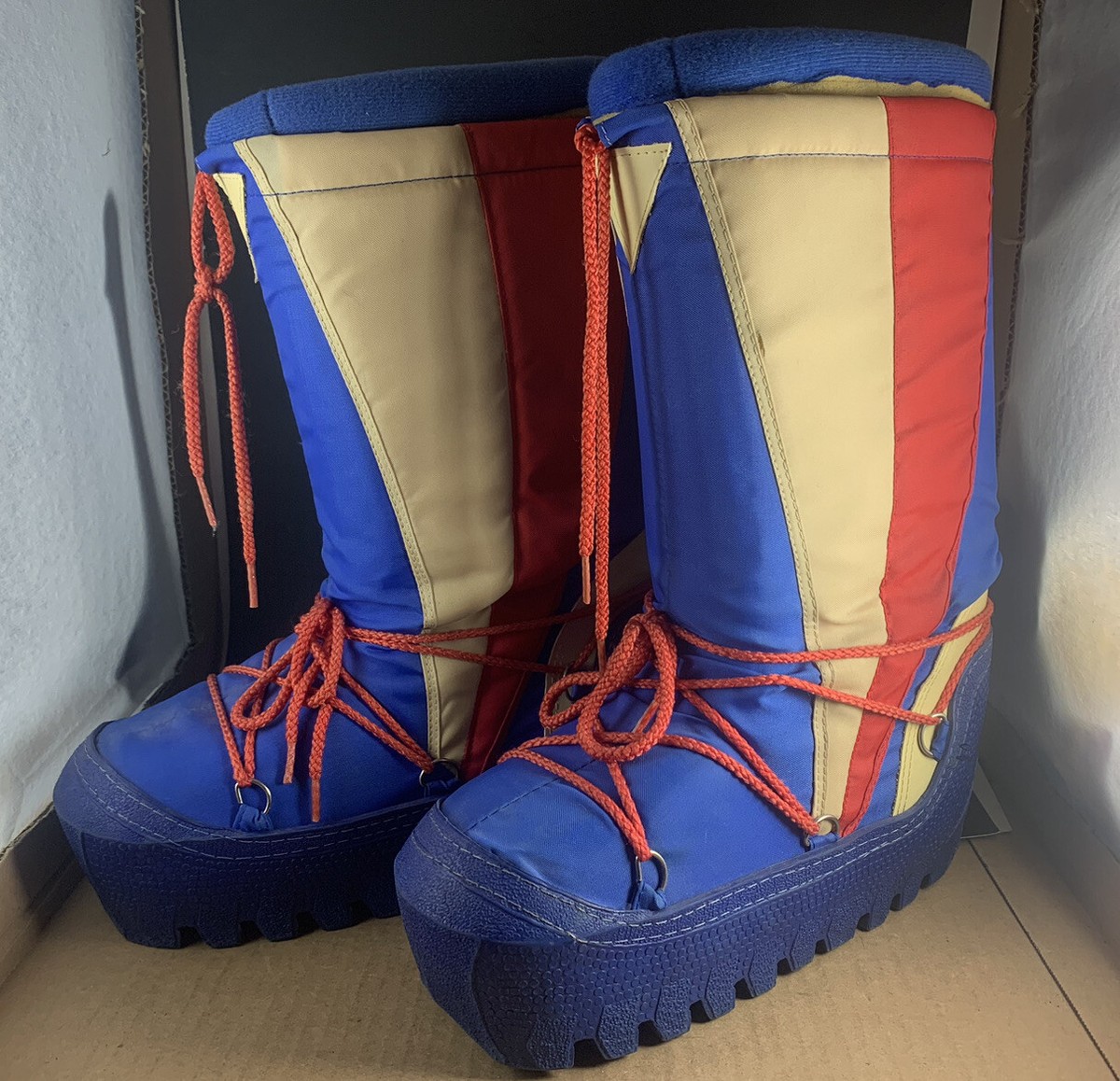 Vintage Boho 60s 70s Kelso Moon Outdoor Snow Youth Boots HTF EUC