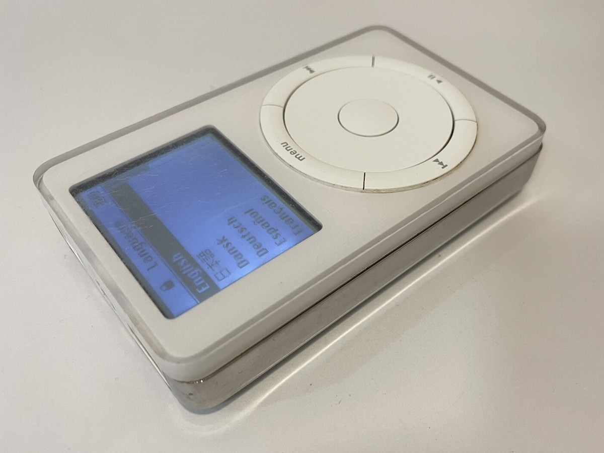 Apple iPod Classic 1st Generation White (5 GB) Works Great