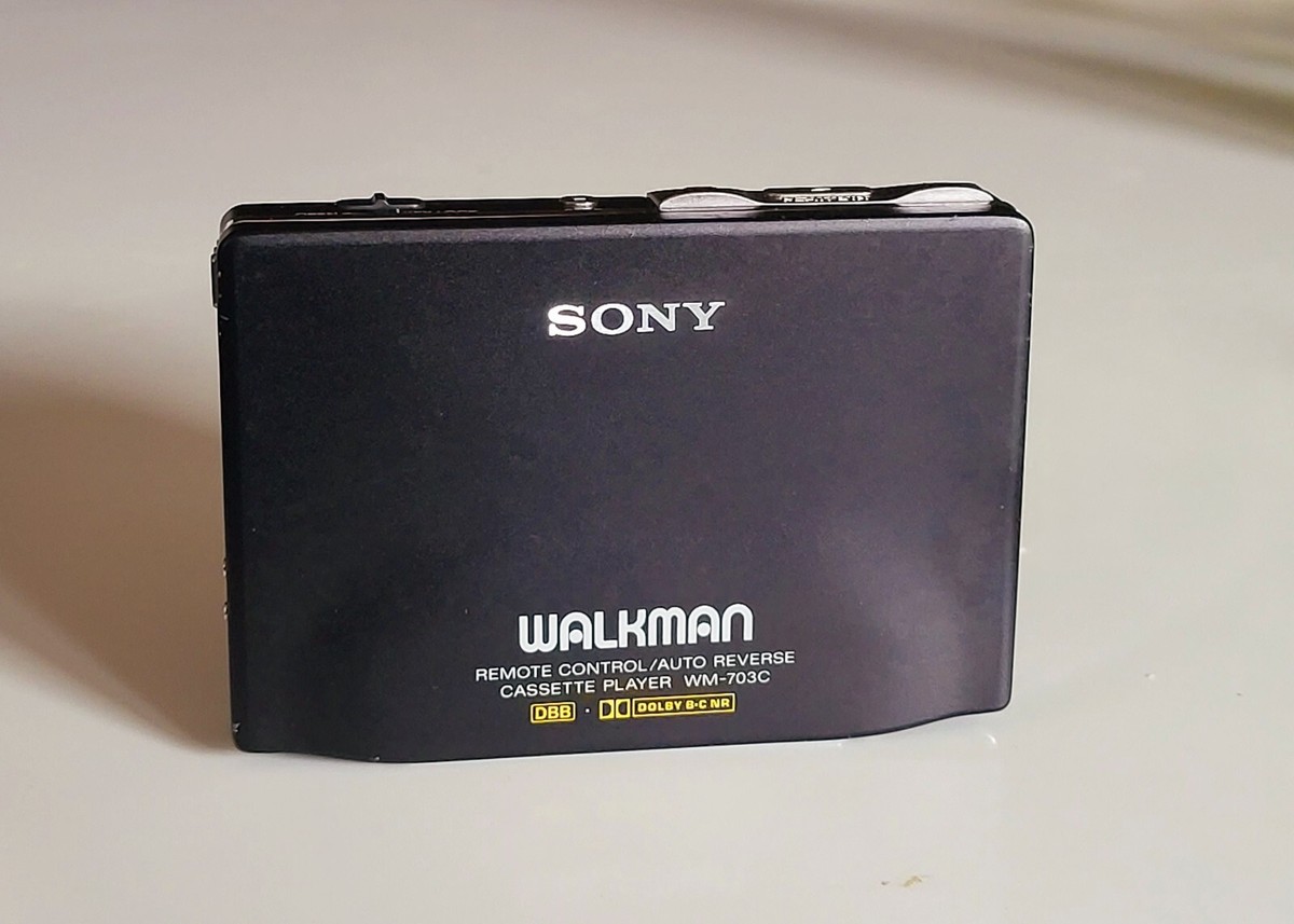 Super rare Slim Sony Walkman wm-703C Dolby B+C Remote Control Set
