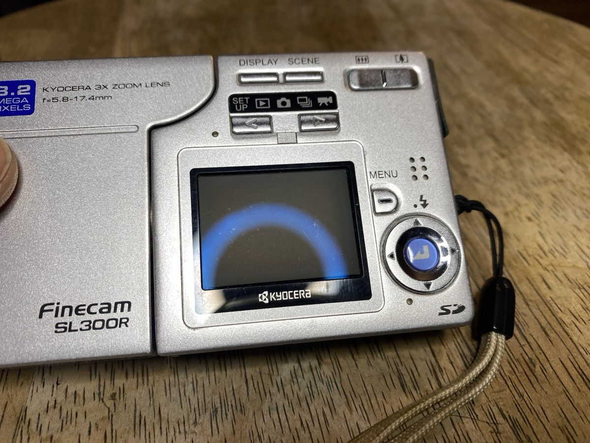 Kyocera Finecam SL300R 3.2MP Compact Digital Camera Silver TESTED