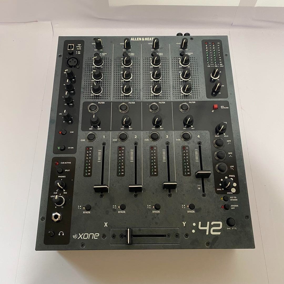 XONE 42 ALLEN&HEATH 中古 OYAIDE電源ケーブル付 XONE 42 ALLEN&HEATH