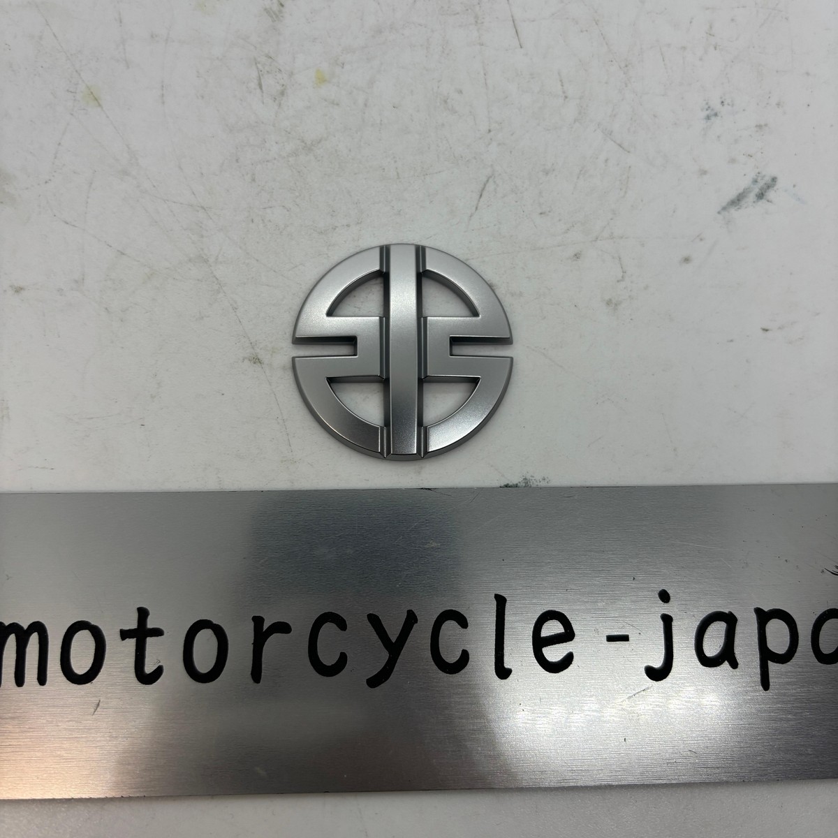 KAWASAKI Genuine NINJA H2 Z H2 Upper Colwing Mark 56054-1557 | eBay