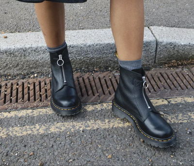 DR. MARTENS 1460 FRONT ZIP LEATHER LACE UP BOOTS MSRP$210 Comfy