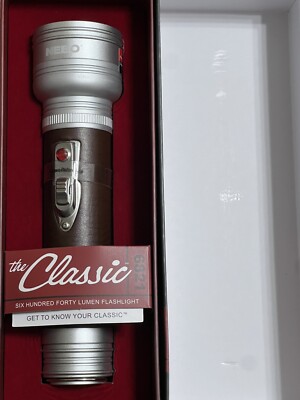 Nebo-6821 The Classic 1920's Inspired Flashlight 640 Lumens for