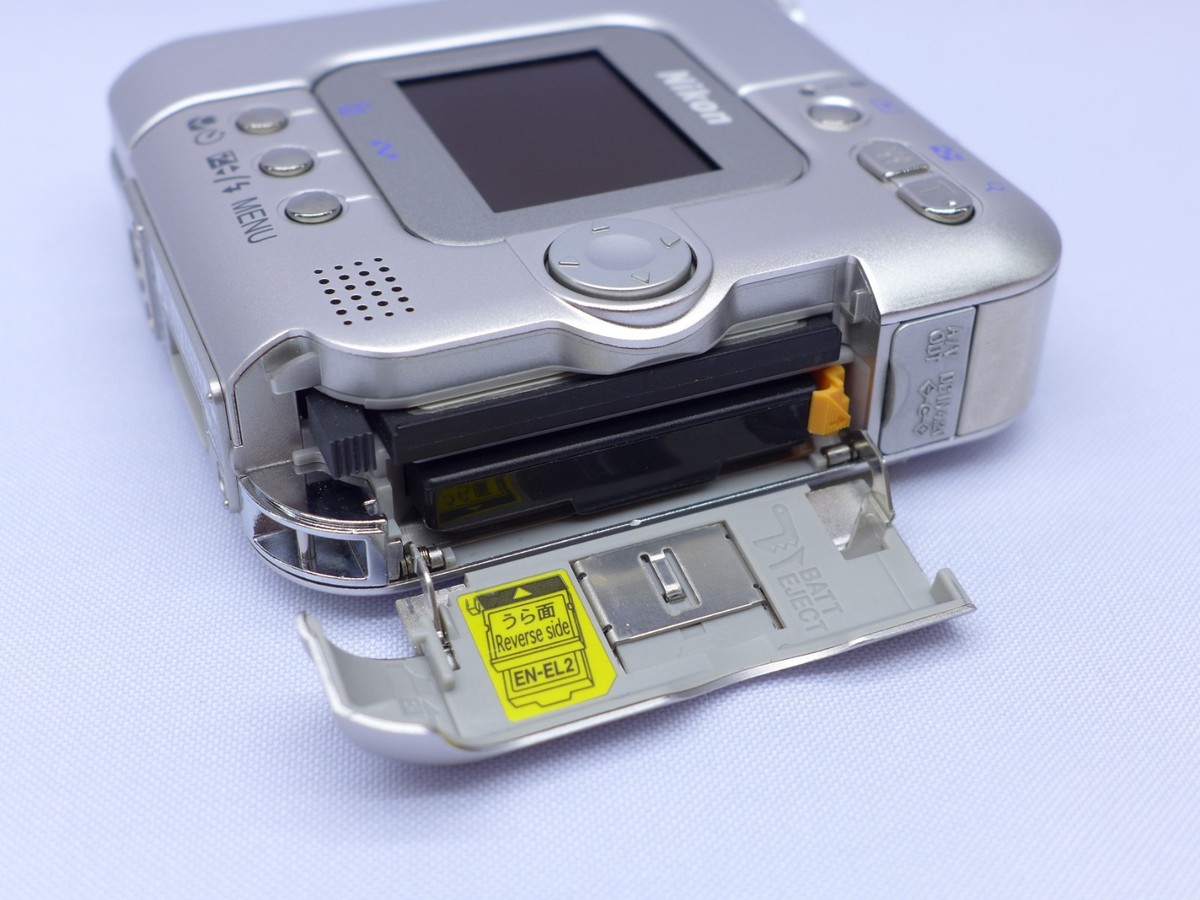 Nikon COOLPIX SQ 3.1MP Digital Camera - Silver for sale online | eBay