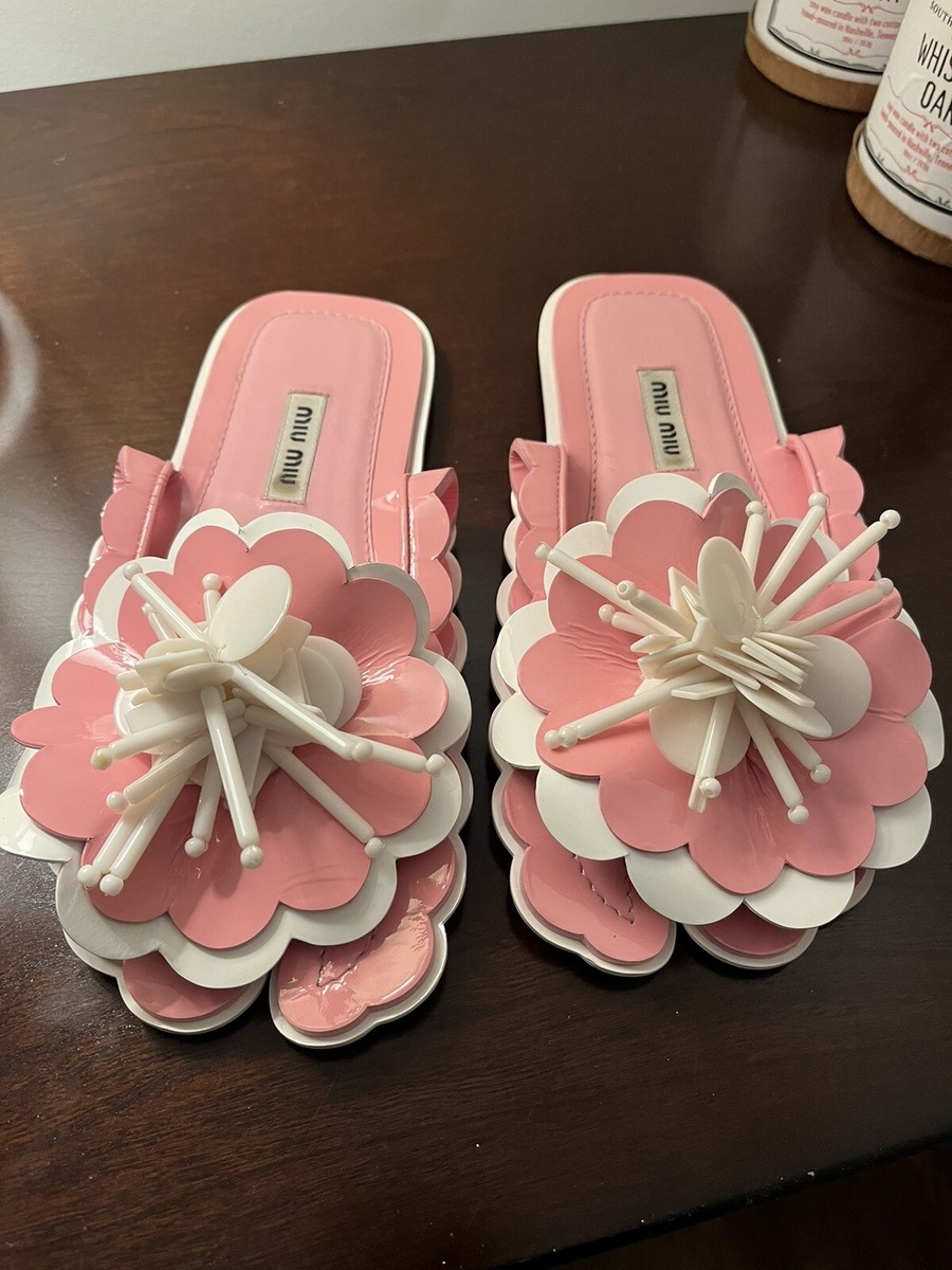 NEW MIU MIU by PRADA S17 Runway Flower Split Toe Flats Slides