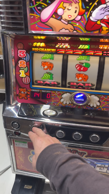 Pachislot My Juggler II KK Japanese Casino Slot Machine 100V Rare