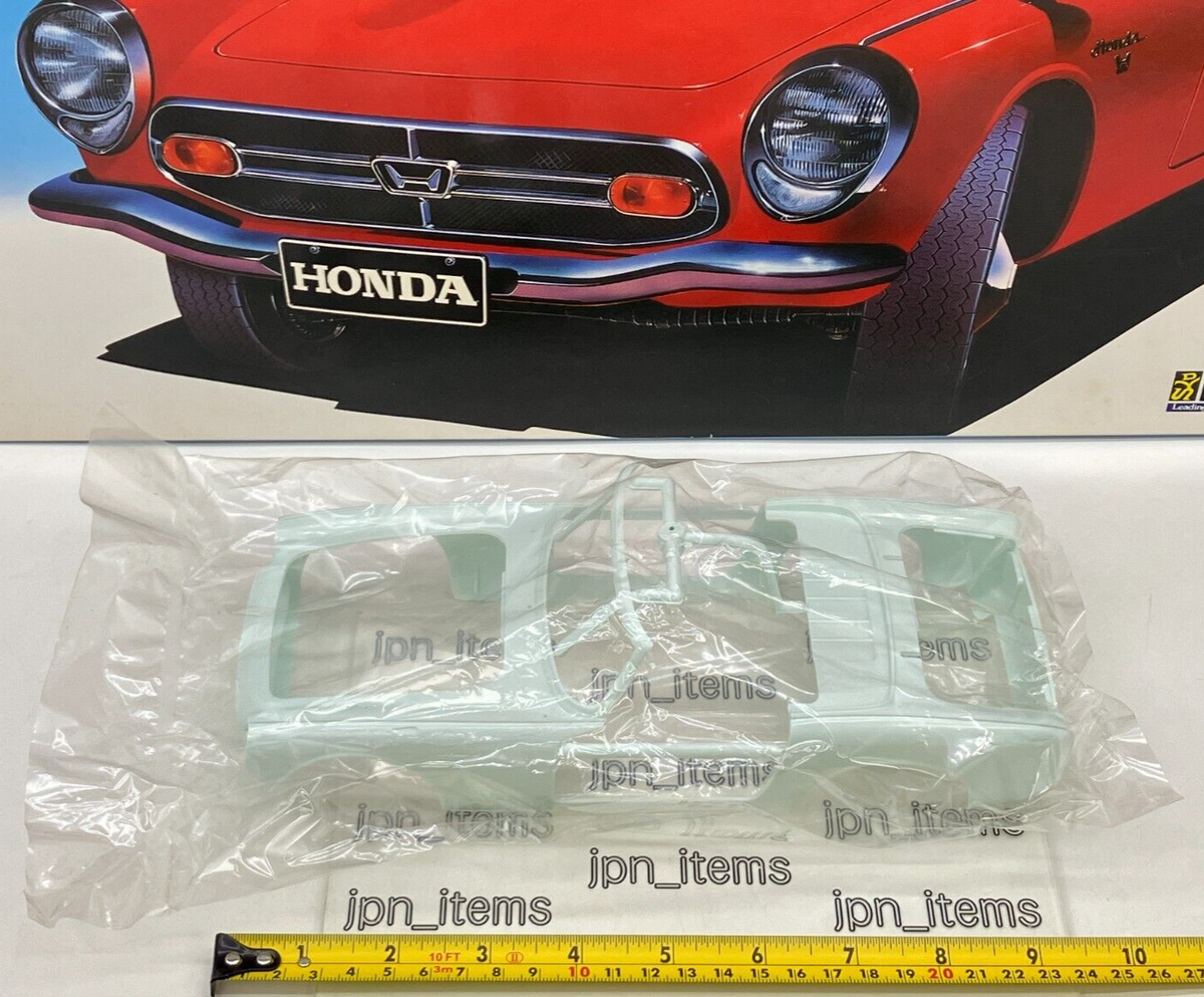 Doyusha 1/12 Plastic Model Kit Honda S800 Display Unassembled