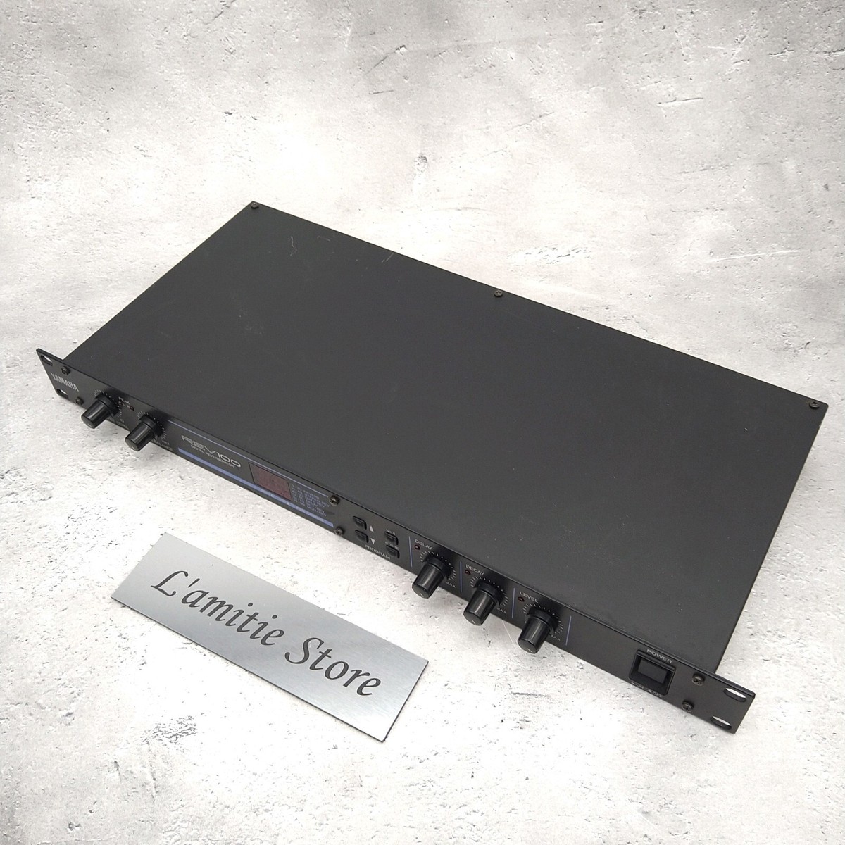 Yamaha REV100 Digital Reverberator Reverb Rack Effects Digital