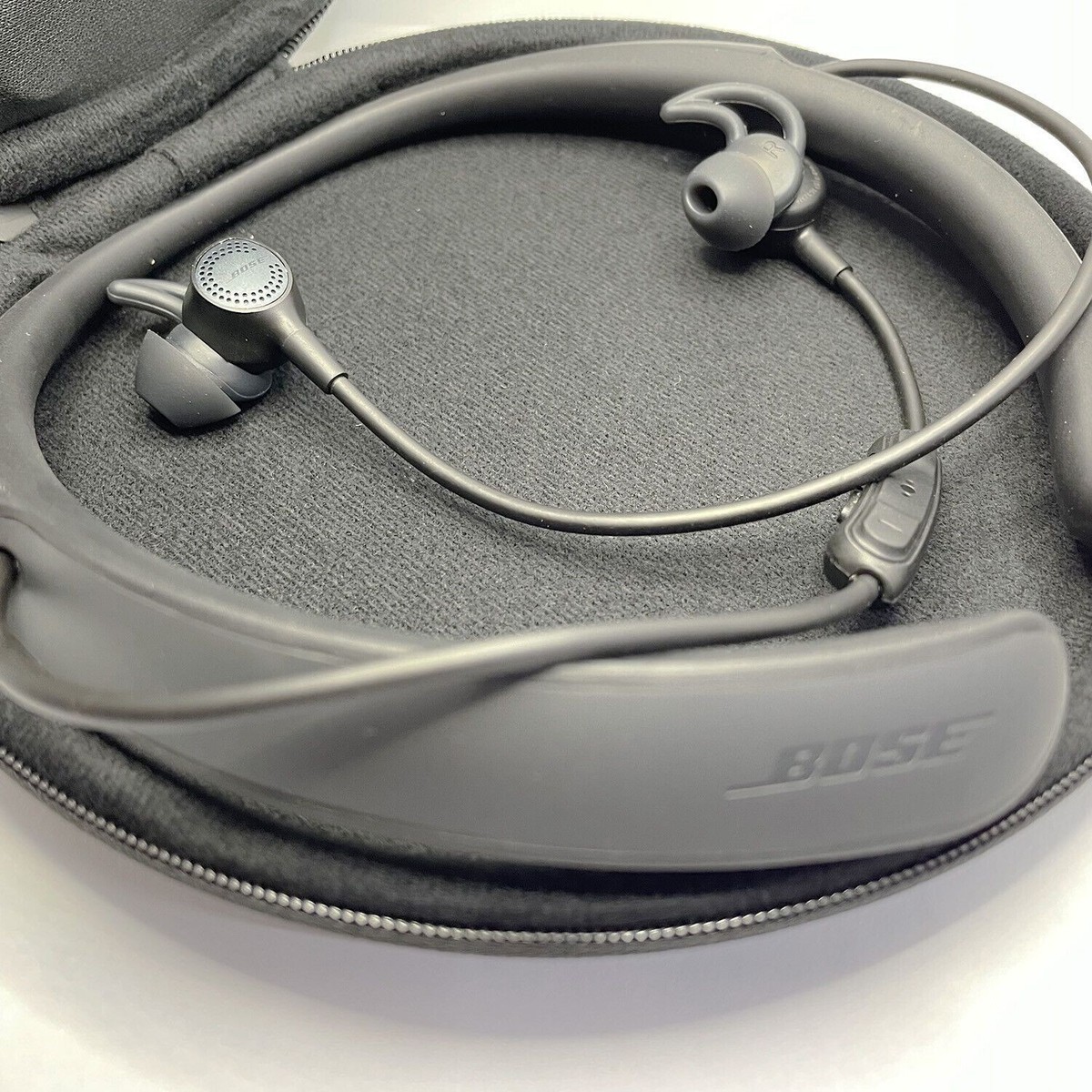 Bose QuietControl 30 Neckband Wireless Headphones - Black for sale