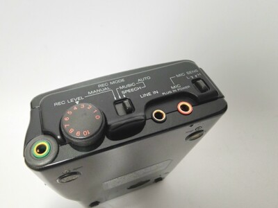 Sony TCD-D8 WALKMAN Portable DAT Recorder Digital Audio Tape