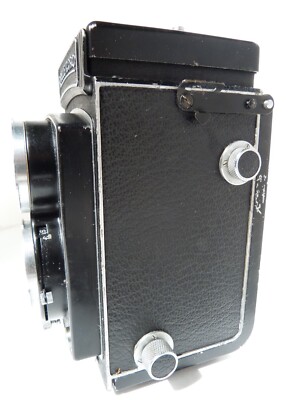 VINTAGE Rolleicord III T. Lens Reflex Camera with Schneider Xenar