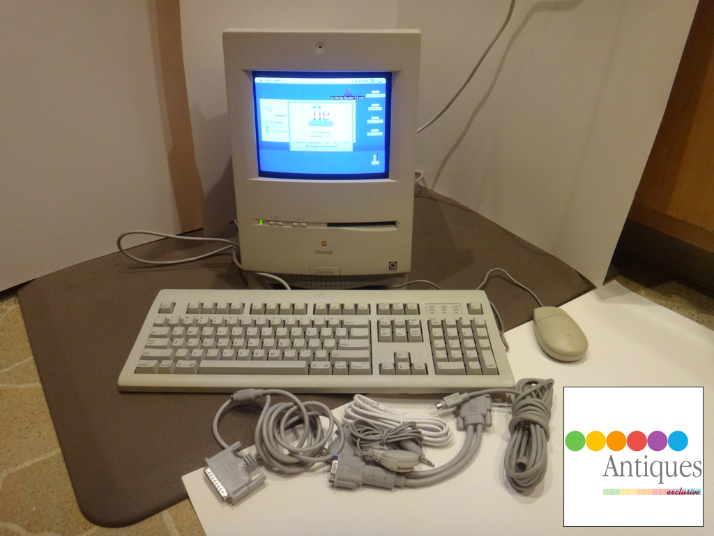 Vintage Rare Macintosh Color Classic II with Apple IIe 36MB RAM