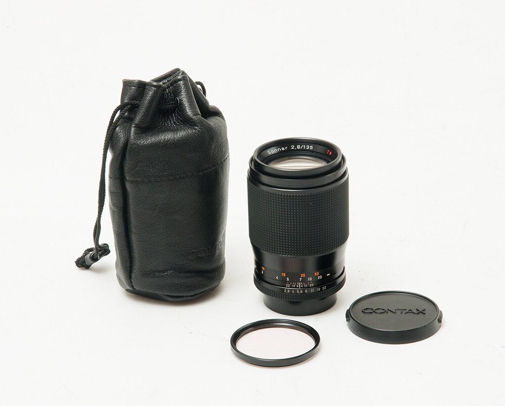 Contax Carl Zeiss Sonnar T 135mm f/2.8 C/Y Mount Lens – Very Good