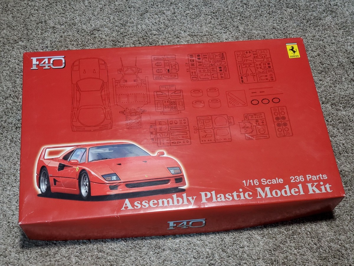 Fujimi 1/16 Scale Ferrari F40 Plastic Model Kit - NEW! - All parts