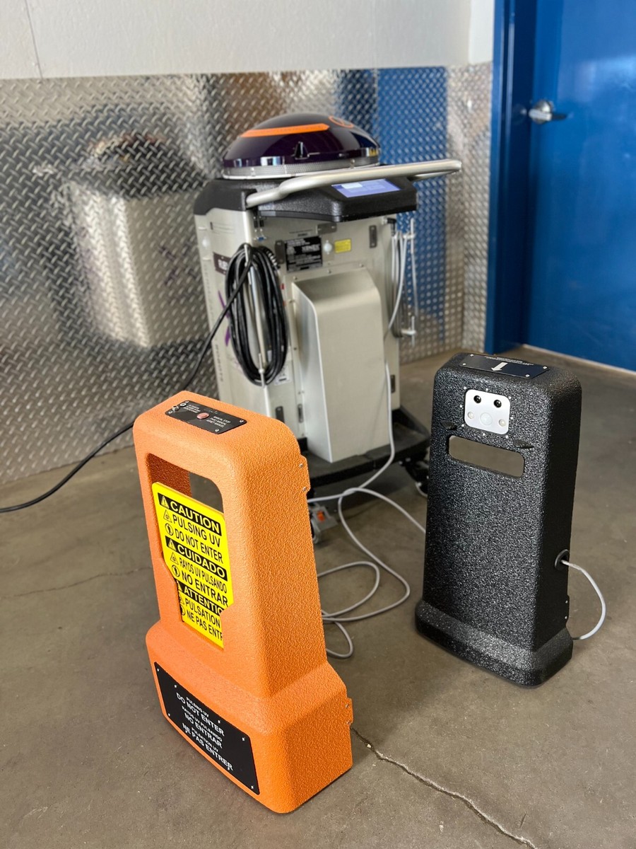 XENEX LIGHTSTRIKE LSMUV6-FT/LSMUV6-SL Germ-Zapping Robot PLEASE