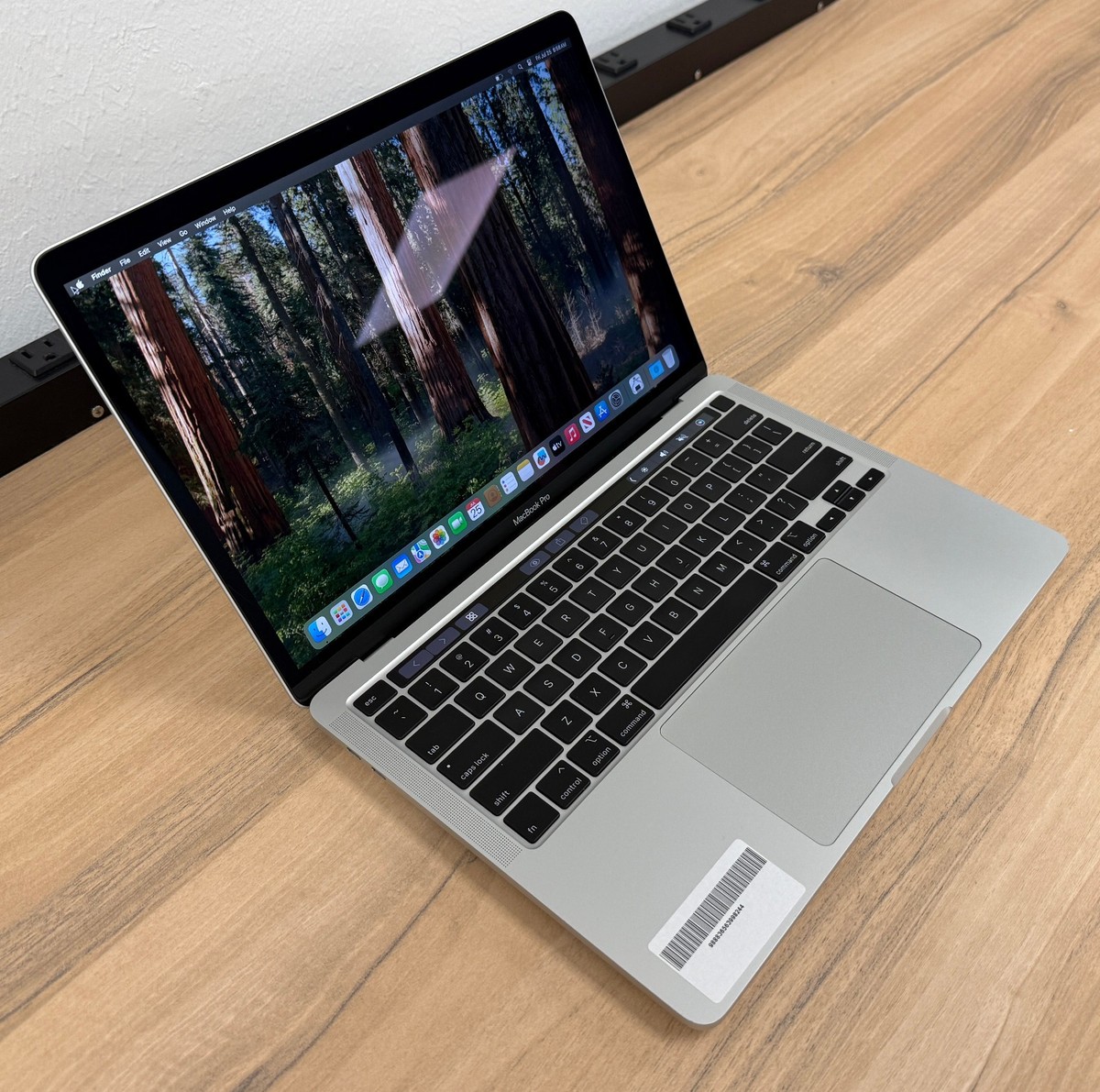 Apple Macbook Pro 2020 13 Inch Intel Quad Core i7 2.3GHz 500GB SSD