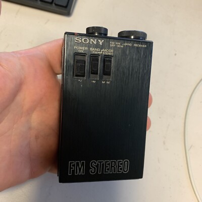 Vintage Sony SRF-80W Stereo Speaker Boombox with Removable AM / FM