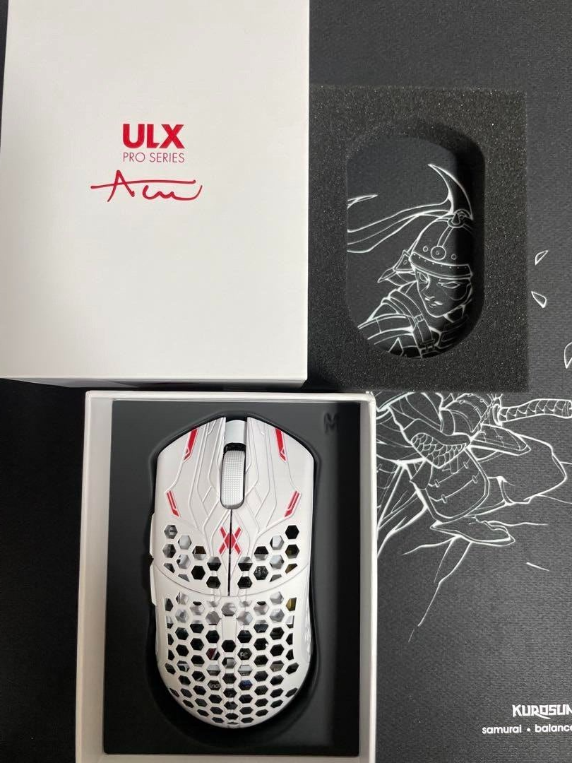 Finalmouse Ultralight ULX Pro Series Lion Aceu size M Wireless