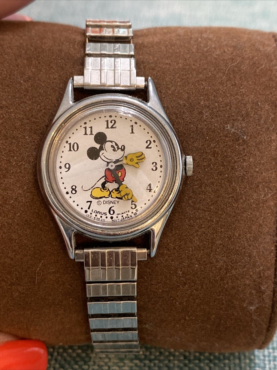 Vintage Lorus Disney Mickey Mouse Watch V515-6080 New Battery