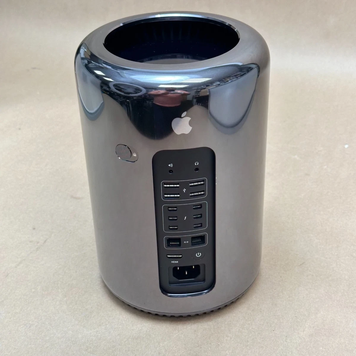 Apple Mac Pro 64 GB RAM 2013 Apple Desktops & All-In-One Computers