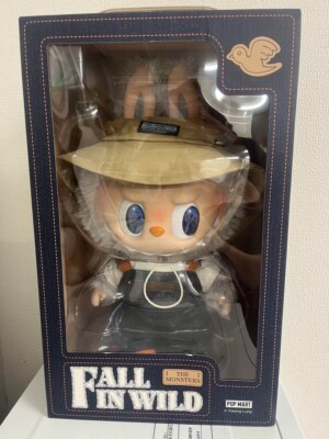 AUTHENTIC) POPMART The Monsters LABUBU Fall in Wild Vinyl Plush