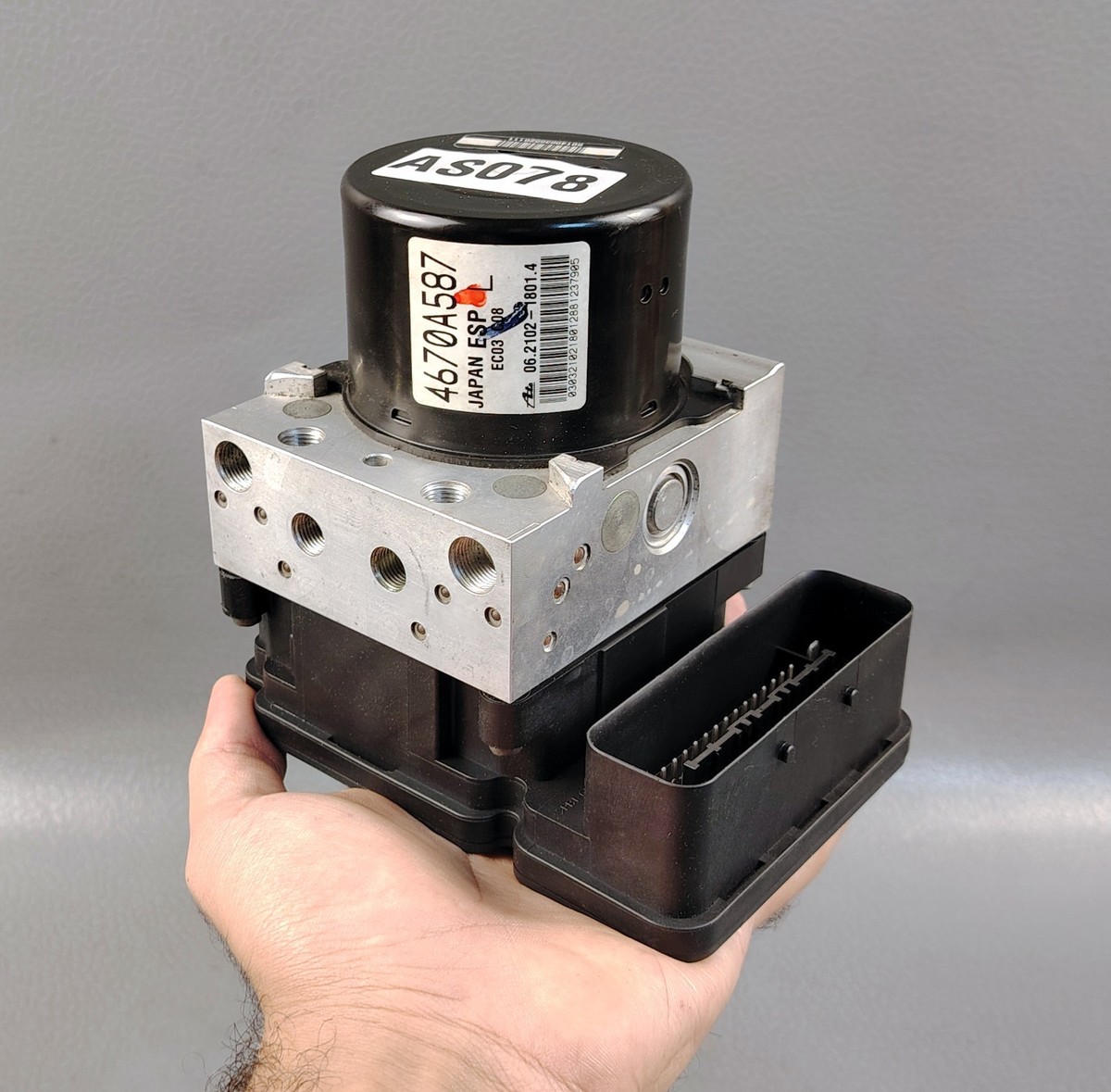 2011 2013 Mitsubishi Outlander ABS Anti BRAKE LOCK PUMP ACTUATOR