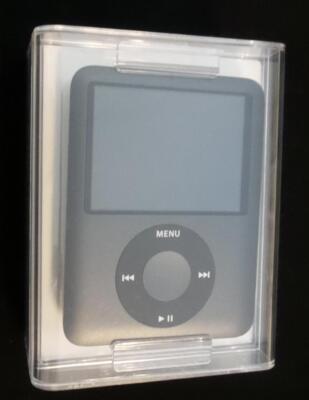 Apple iPod Nano A1236 8 GB - 3rd Generation - Black (MB261LL/A