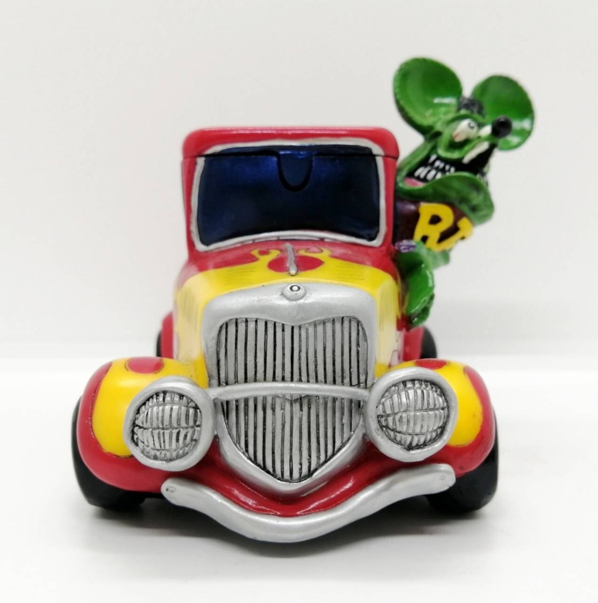 Rat Fink Ashtray Figure Mini Car Red Figure Resin Green Monster