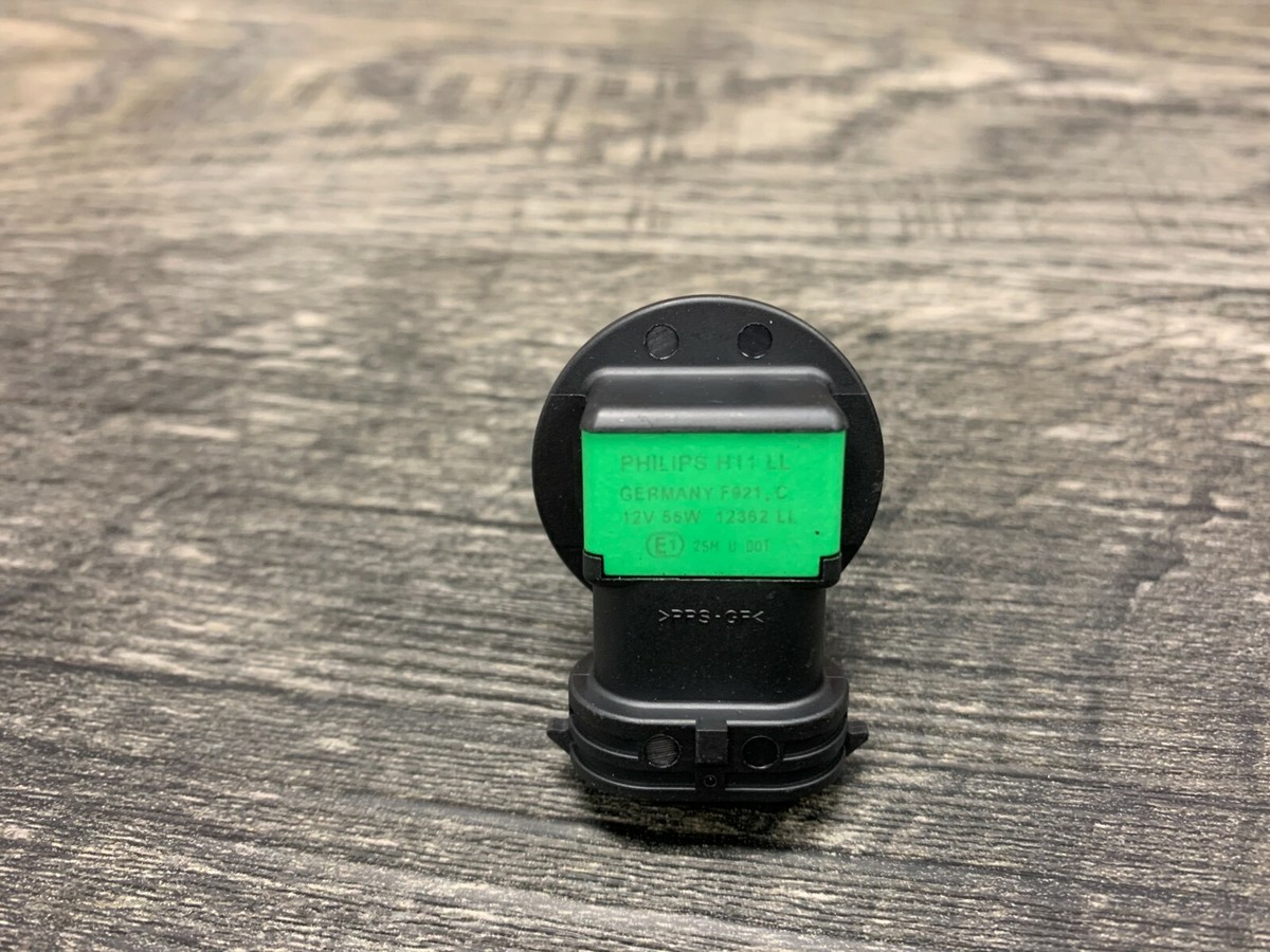 NEW Kawasaki ZX6R ZX10R ZX14R OEM Headlight Bulb 12V 55W,H11 | eBay