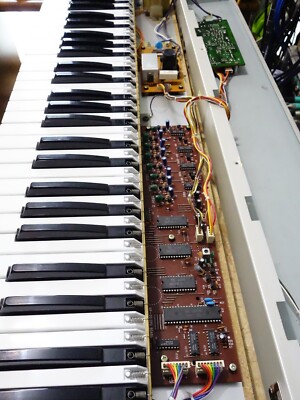 Roland Piano Plus 20 Electronic Piano HP-20 / 80's Synthesizer