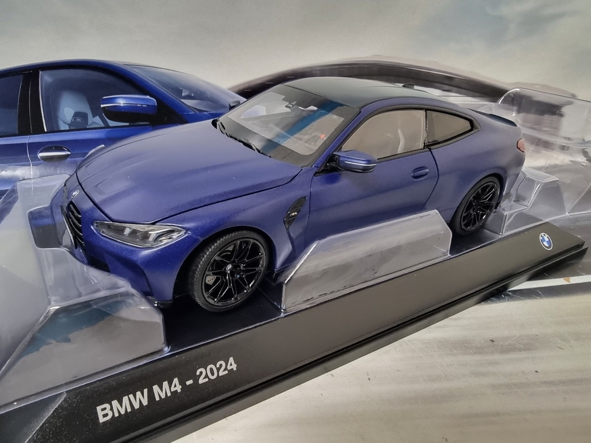 NEW MINICHAMPS BMW MINIATURE M4 G82 COUPE LCI FROZEN BLUE 1:18