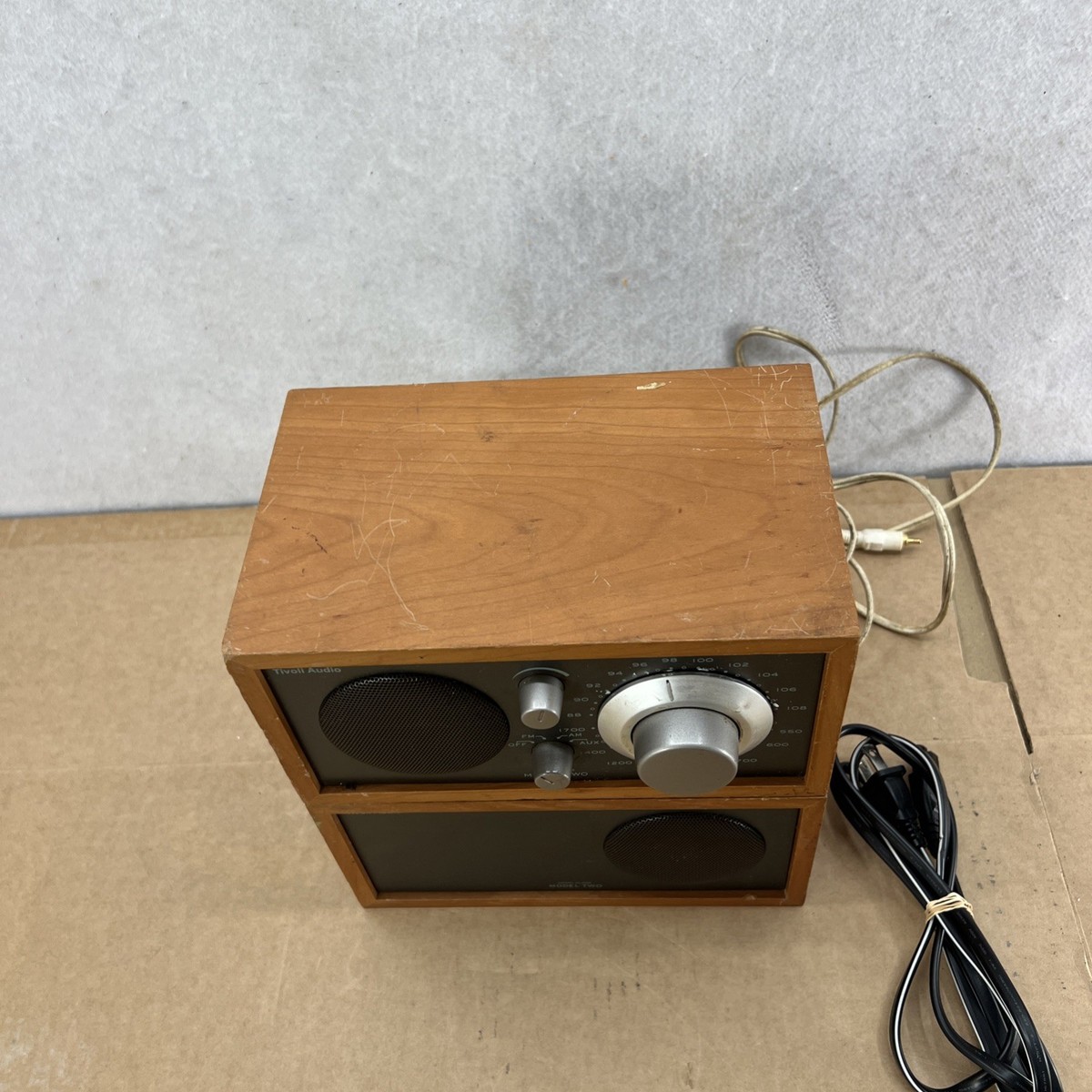 2pc Tivoli Audio Model Two Henry Kloss Stereo Radio Speaker AM FM