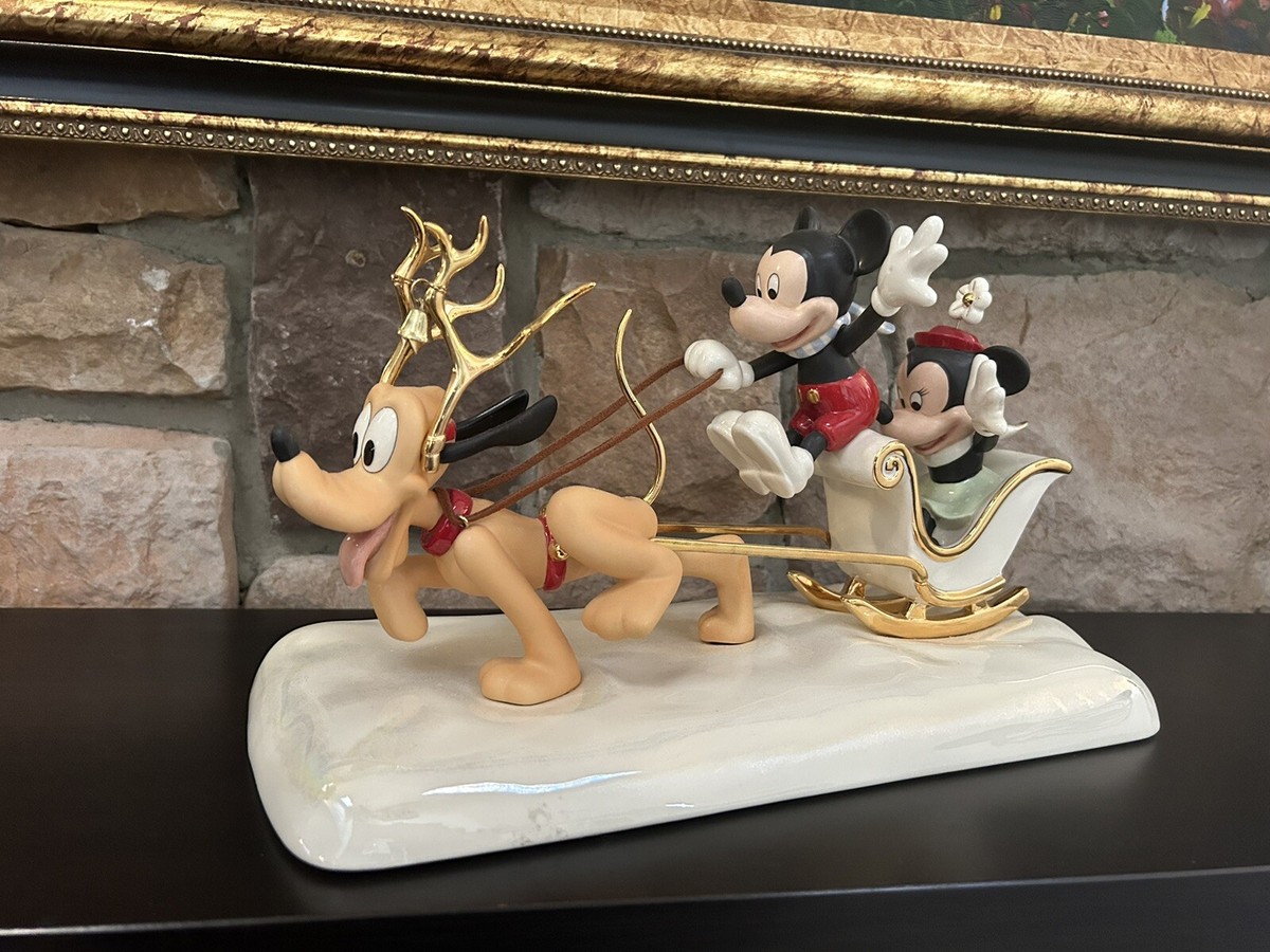 Lenox Disney Showcase Collection Mickey's Snowy Romance Christmas